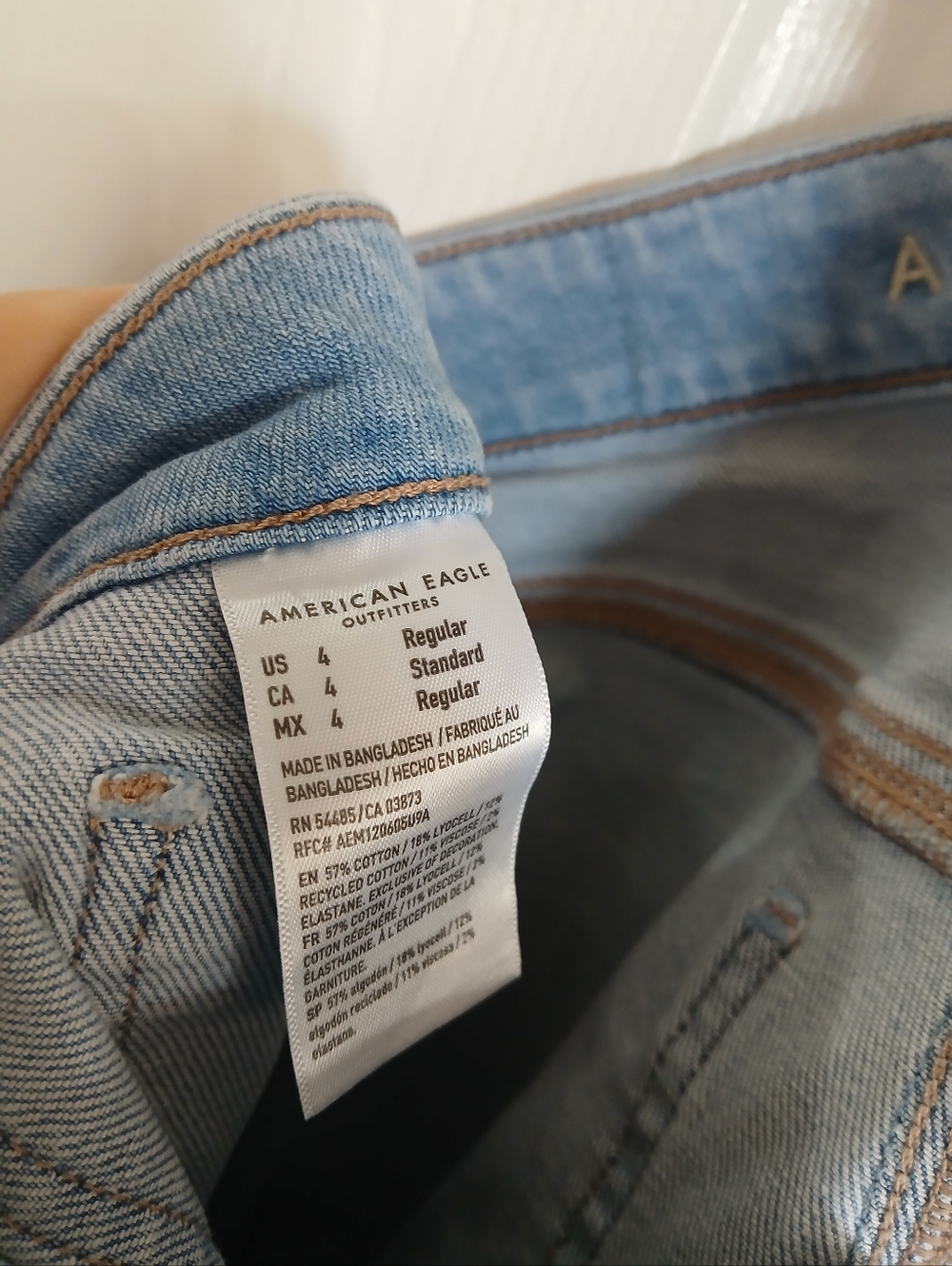 American Eagle Super High Rise Light Wash Blue Baggy Wide-Leg Cargo Jeans - Picture 12 of 14